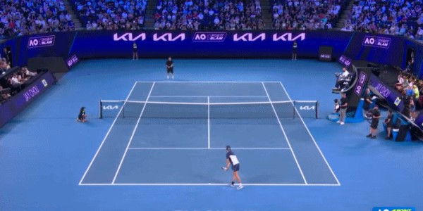 炸！周杰伦今晚打进澳网胜负已分！带着捐出100万澳币的豪气登场