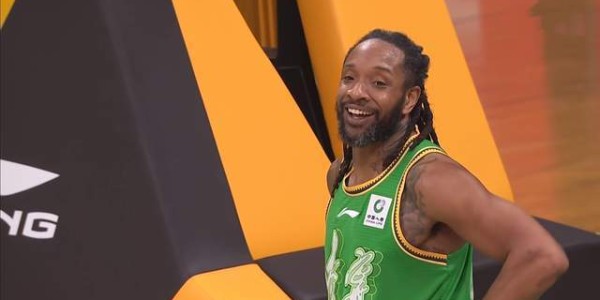 开云下载-加时赛15-2，辽宁男篮连胜收官 赵继伟16+8接管比赛 乌戈战术大师