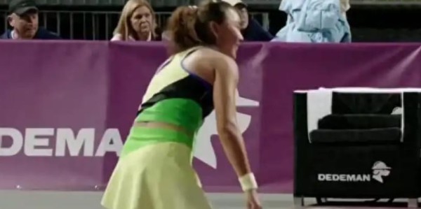 开云网站-张帅澳网后再现妖刀本色，王欣瑜组姐妹团见证袁悦马拉松大战胜利