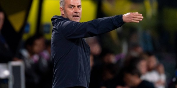 开云线上入口-弗里克表态信任俱乐部但注册需待次日 马丁同样具备中卫能力