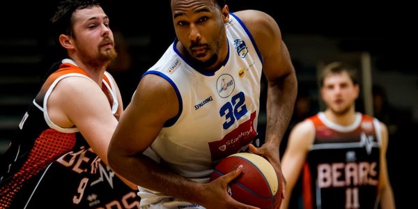 青岛队签下前深圳队外援，上赛季他在CBA赛场上的表现相当惊艳？