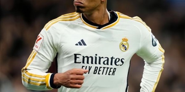 开云下载-阿隆索称贝林汉姆新赛季仍踢10号位,兼顾终结与组织