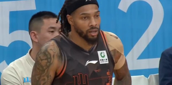 开云登录网址入口-山东男篮大胜宁波评分出炉：两人接近满分，高诗岩有些失落